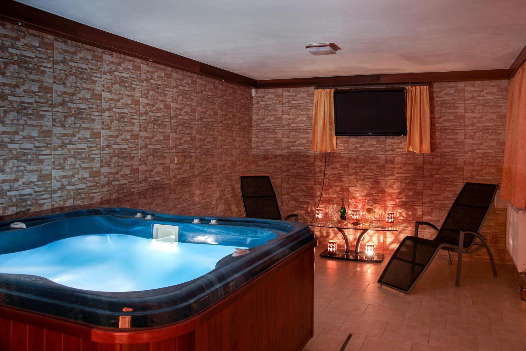 Wellness Penzion Palice Jindřichův Hradec Exterior foto
