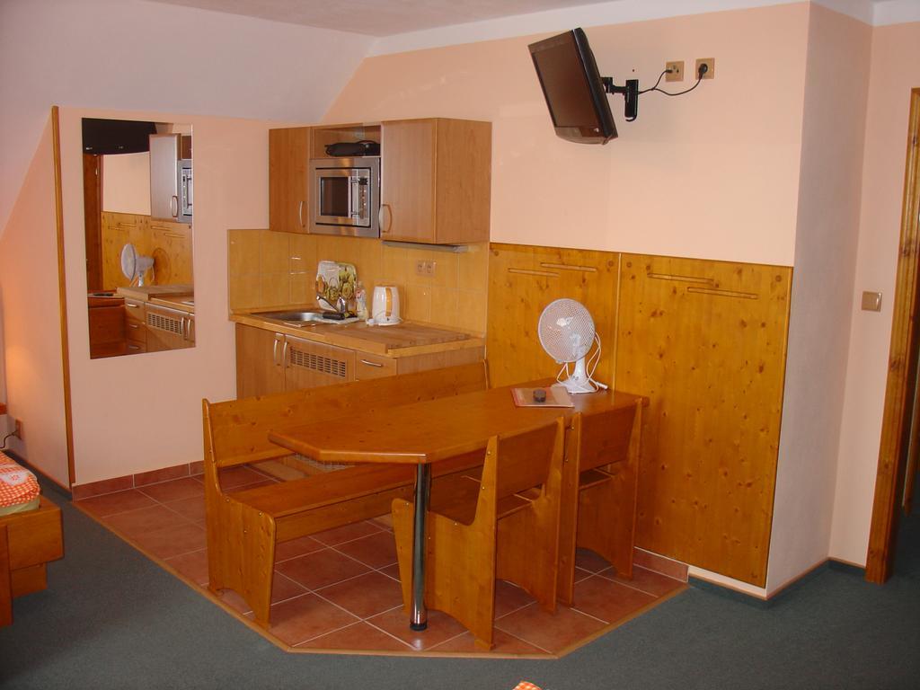 Wellness Penzion Palice Jindřichův Hradec Exterior foto